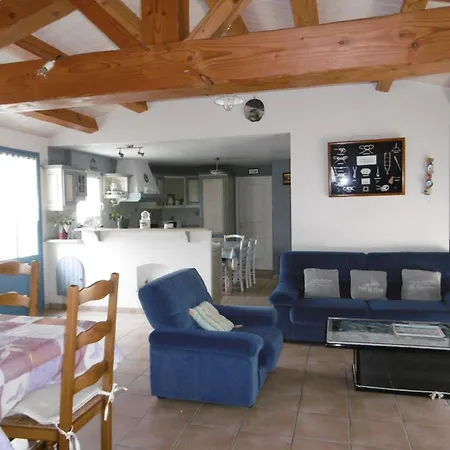 Holiday home Maison Confortable 6 Pers, Proche Plage, Animaux Admis - Fr-1-823-116